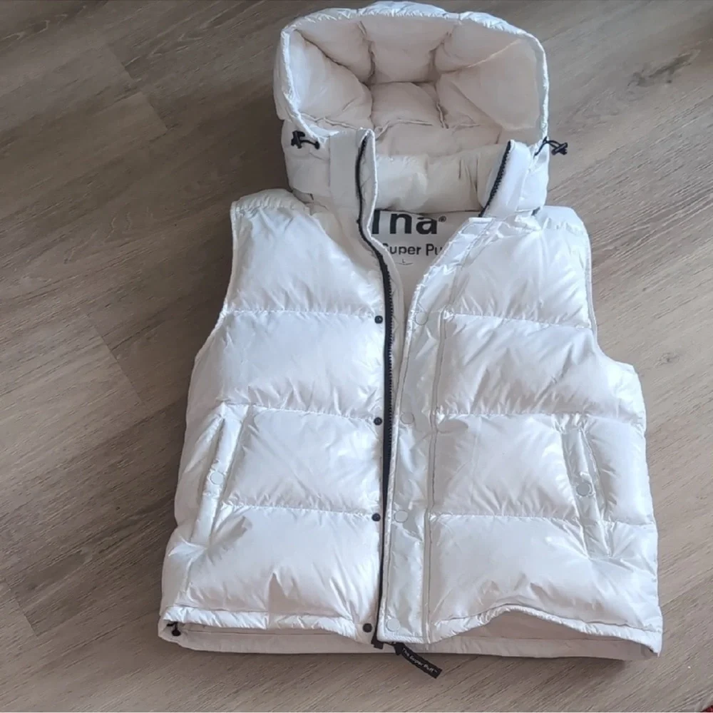 Aritzia TNA SuperPuff Vest White - Picture 7 of 7